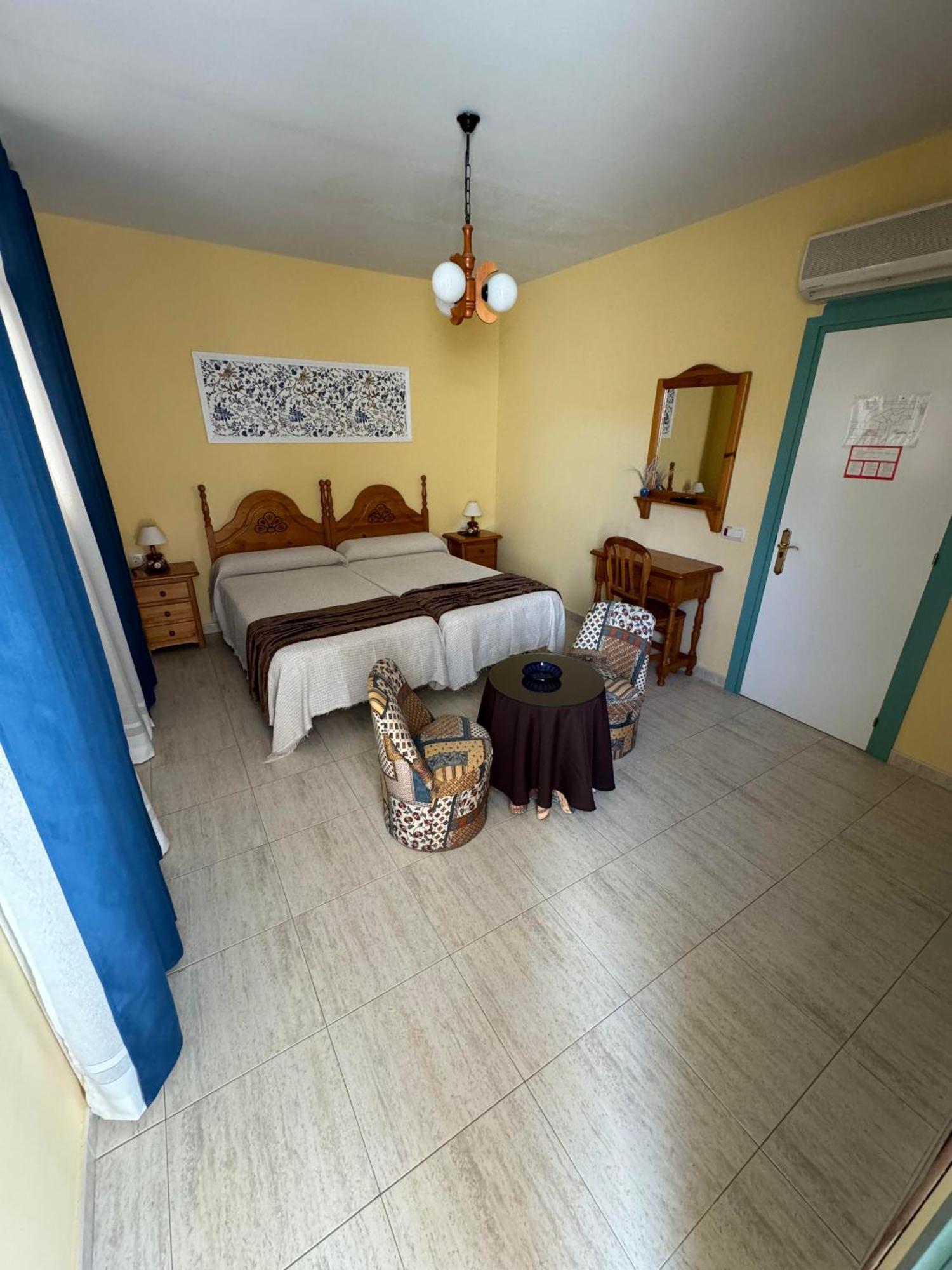 Hostal Joaquin Las Ventas con Pena Aguilera Buitenkant foto